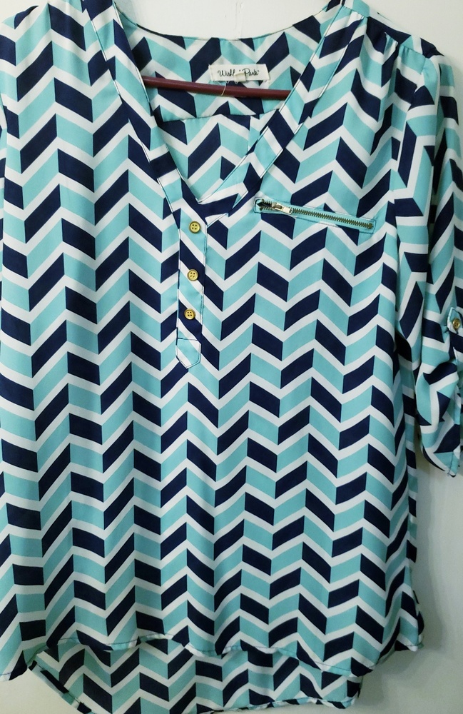 NWOT! Women's beautiful blouse sz L